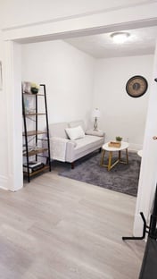 Renovated 2 Bedroom Unit - USA Side