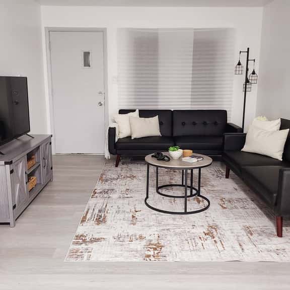 Grand Manor 2BR | USA Side | Free Parking - Image 1